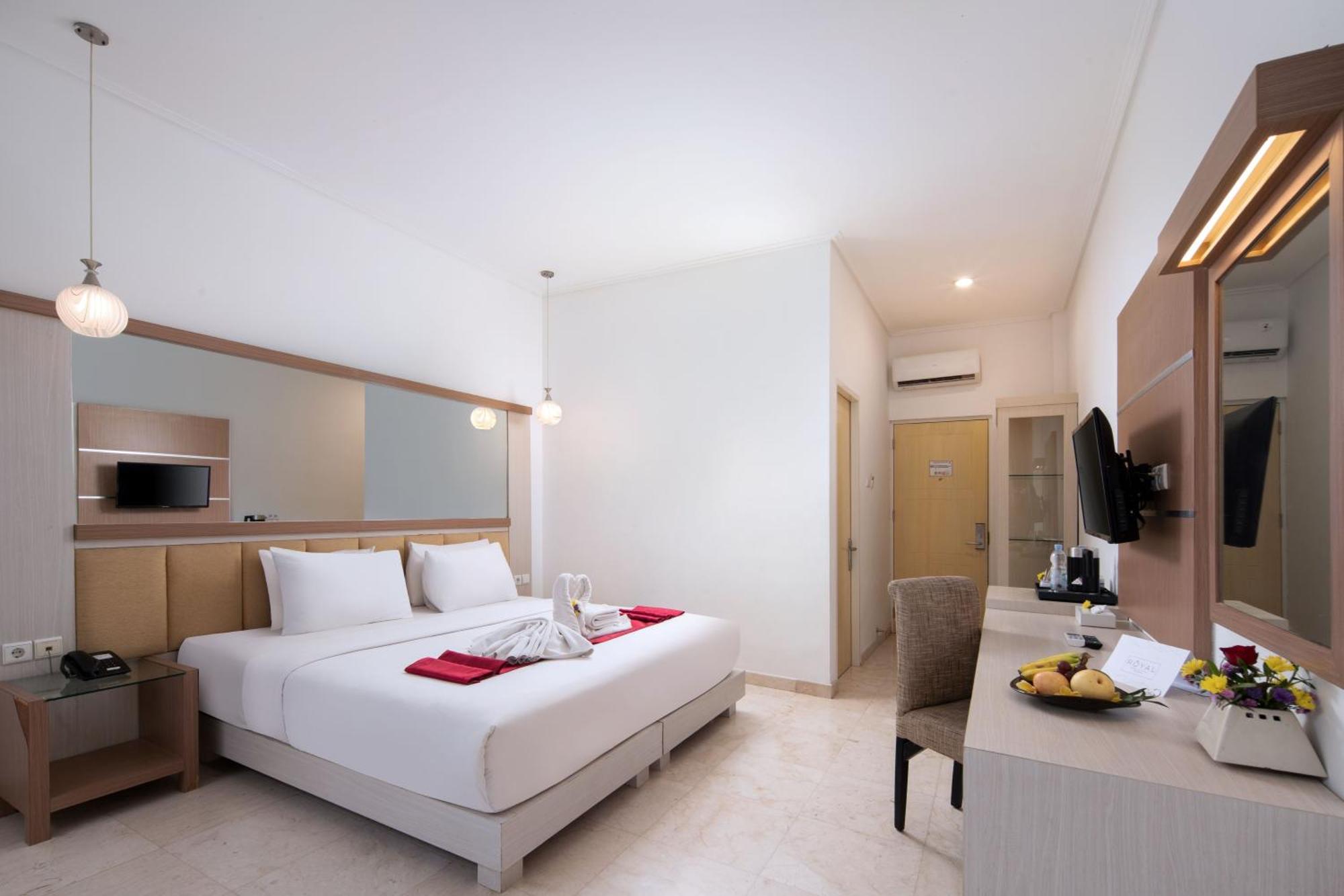 Royal Hotel And Villas Trawas Buitenkant foto