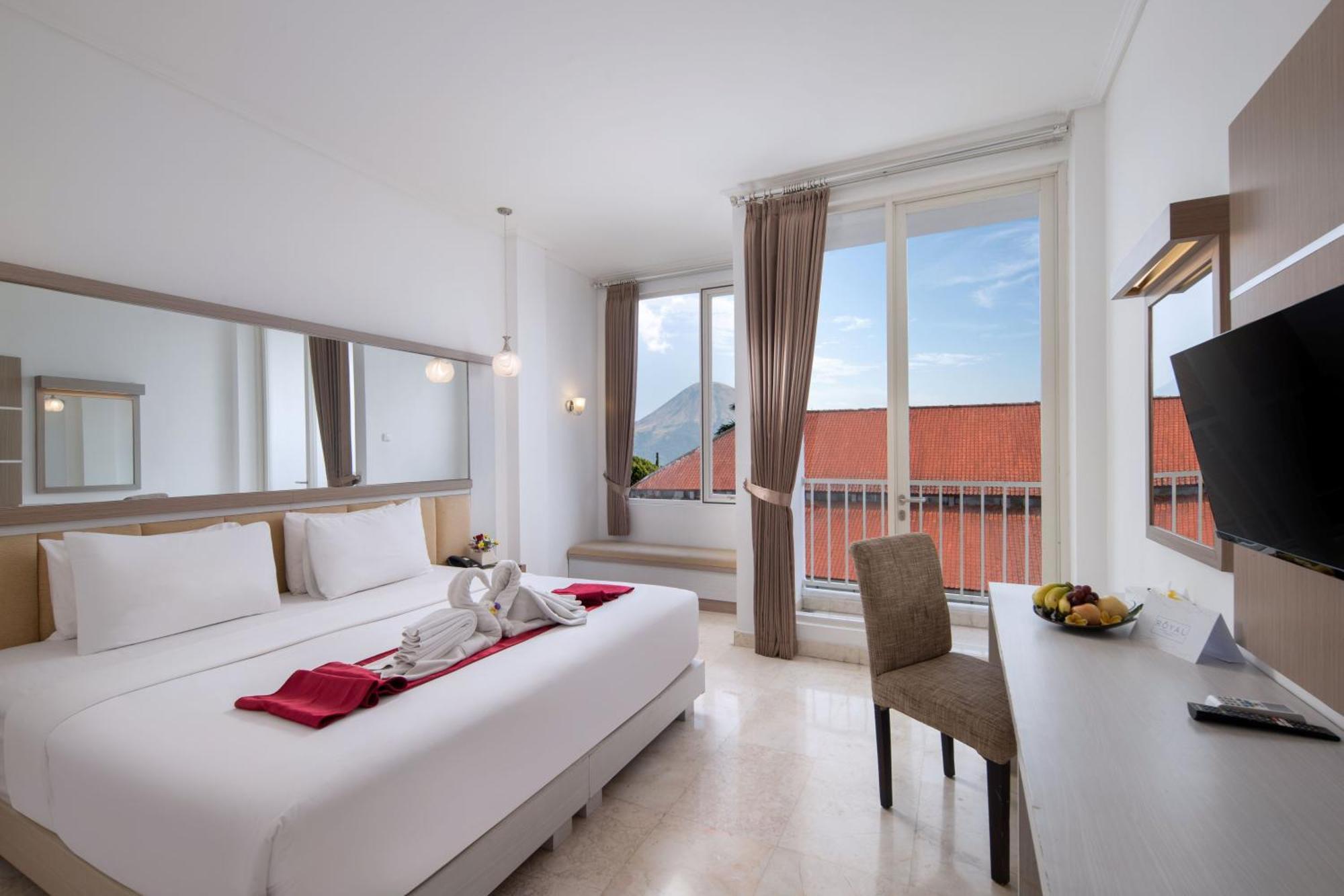Royal Hotel And Villas Trawas Buitenkant foto