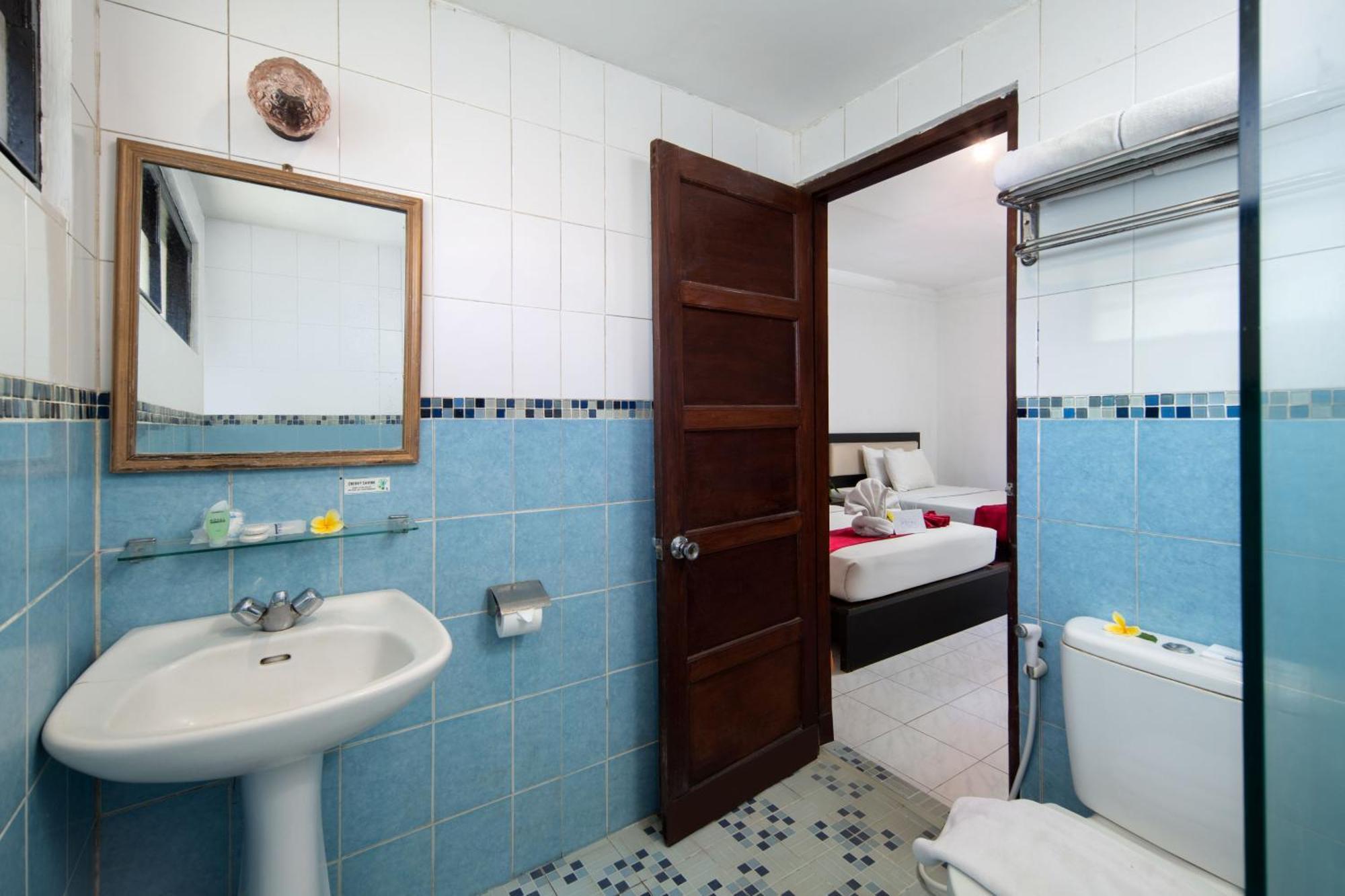 Royal Hotel And Villas Trawas Buitenkant foto