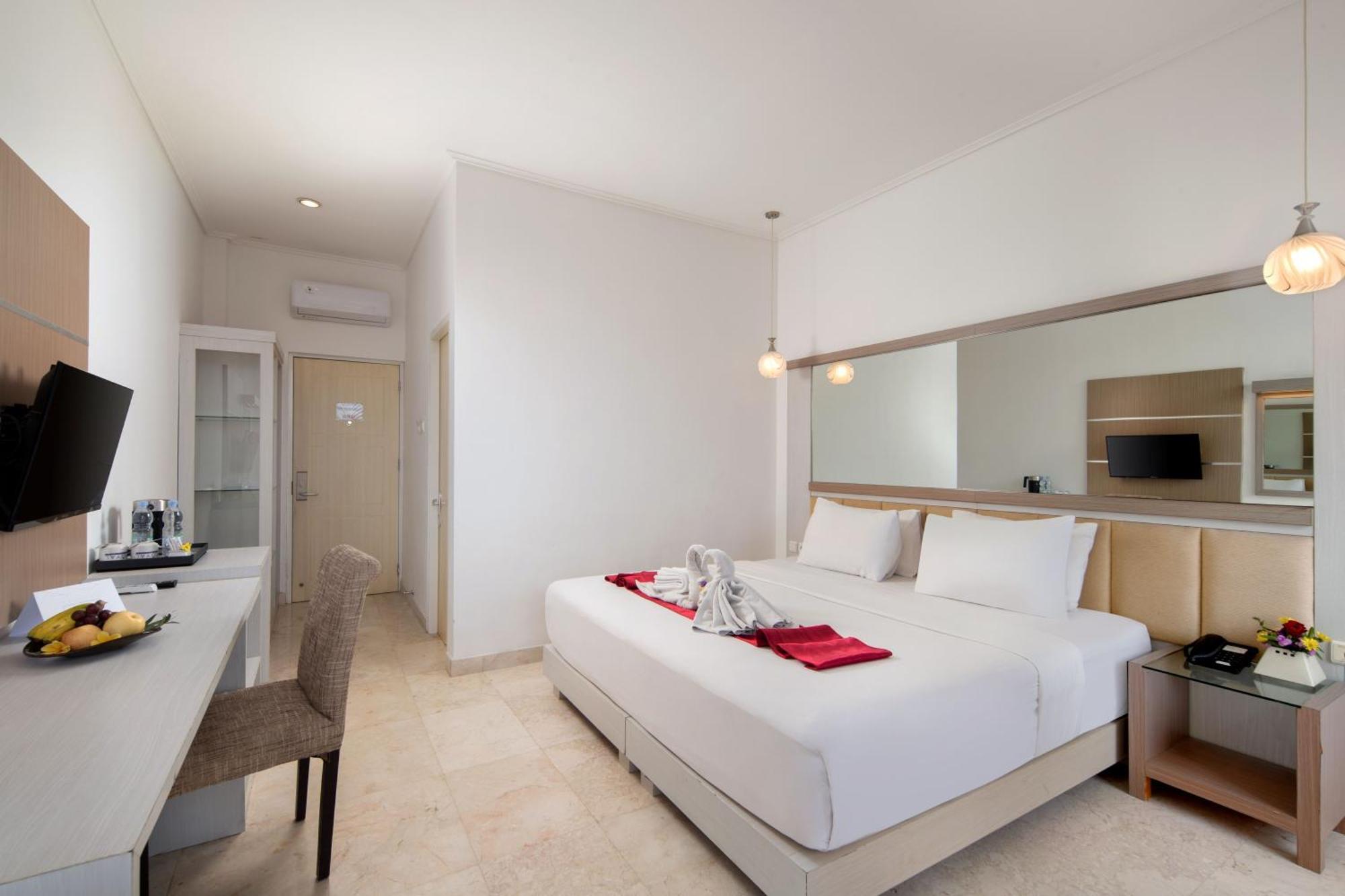 Royal Hotel And Villas Trawas Buitenkant foto